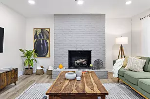 1317 Cloverleaf Dr, Austin, TX 78723 - Photo 8