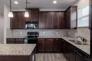 320 E Broade St, Leander, TX 78641 - Photo 14