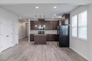 320 E Broade St, Leander, TX 78641 - Photo 10