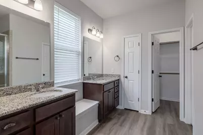 320 E Broade Street, Leander, TX 78641 - Photo 16
