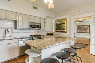 200 W 40th St, Austin, TX 78751 - Photo 22