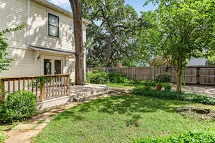 200 W 40th St, Austin, TX 78751 - Photo 22