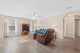 351 Cardinal Dr, Paige, TX 78659 - Photo 8