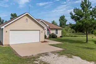 351 Cardinal Dr, Paige, TX 78659 - Photo 4