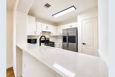 5201 Bogey Court, Austin, TX 78744 - Photo 4