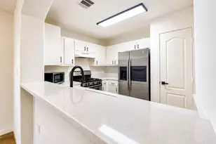 5201 Bogey Ct, Austin, TX 78744 - Photo 4