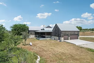 135 Scenic Vista Dr, Fredericksburg, TX 78624 - Photo 6