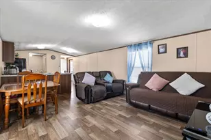 341 SW Front St, Bartlett, TX 76511 - Photo 4