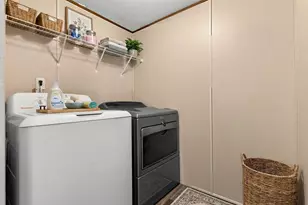 341 SW Front St, Bartlett, TX 76511 - Photo 20