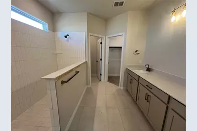 112 Barret Drive, Liberty Hill, TX 78642 - Photo 32