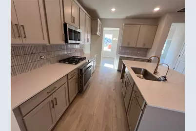 112 Barret Drive, Liberty Hill, TX 78642 - Photo 14