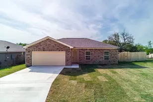 913 Blane Circle Circle, Lampasas, TX 76550 - Photo 2