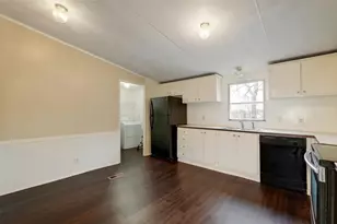 1190 Ridge Dr, Austin, TX 78721 - Photo 6