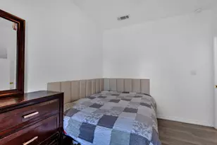 114 Crepe Myrtle Pkwy, Elgin, TX 78621 - Photo 28