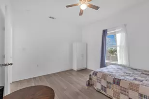 114 Crepe Myrtle Pkwy, Elgin, TX 78621 - Photo 16