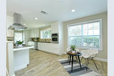 4301 Balcones Woods Drive, Austin, TX 78759 - Photo 10