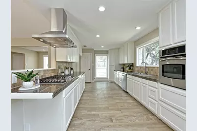 4301 Balcones Woods Drive, Austin, TX 78759 - Photo 8