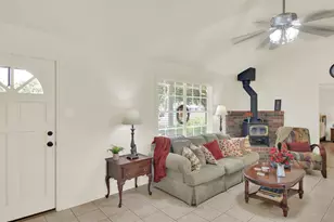 107 Taylor Dr, Spicewood, TX 78669 - Photo 6
