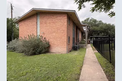 3304 Red River Street #203, Austin, TX 78705 - Photo 16