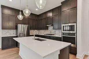 7517 Boyd Hvn Dr, Austin, TX 78744 - Photo 2