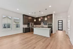7517 Boyd Hvn Dr, Austin, TX 78744 - Photo 10