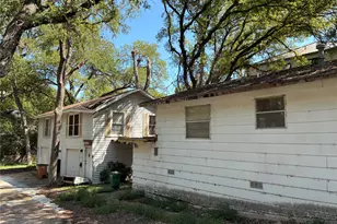 2005 Sharon Ln, Austin, TX 78703 - Photo 2