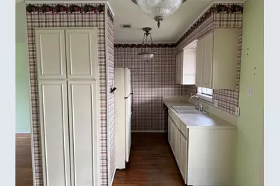 3902 Peterson Avenue #202, Austin, TX 78756 - Photo 8