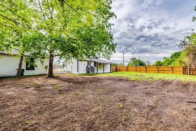 112 Gazley Street, Smithville, TX 78957 - Photo 38