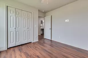 112 Gazley St, Smithville, TX 78957 - Photo 34