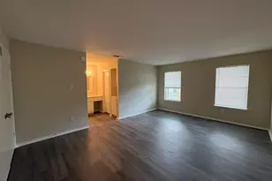 2524 Chaparral Trail, Austin, TX 78744 - Photo 16