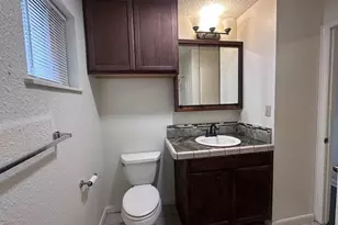 413 Magnolia St, Bastrop, TX 78602 - Photo 10