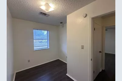 413 Magnolia Street, Bastrop, TX 78602 - Photo 14