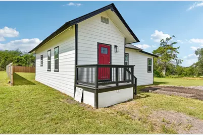 507 W 1st Street, Flatonia, TX 78941 - Photo 2