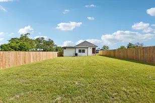 507 W 1st St, Flatonia, TX 78941 - Photo 36