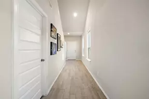408 Black Opal Dr, Jarrell, TX 76537 - Photo 22