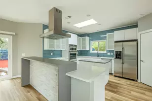 304 Palos Verdes Dr, Lakeway, TX 78734 - Photo 10