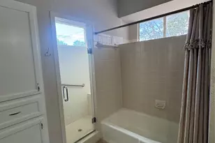 8502 Cima Oak Ln, Austin, TX 78759 - Photo 24