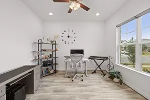 4301 Trey Edsel Dr, Pflugerville, TX 78660 - Photo 4