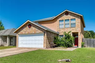 1347 Lakeside Loop, Round Rock, TX 78665 - Photo 1