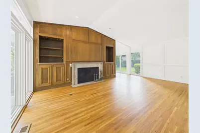 1202 Belmont Parkway, Austin, TX 78705 - Photo 2