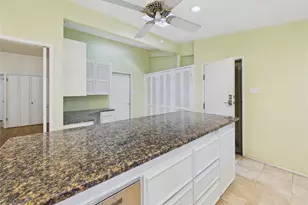 1202 Belmont Pkwy, Austin, TX 78705 - Photo 12