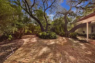 1202 Belmont Pkwy, Austin, TX 78705 - Photo 22