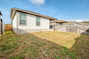 124 Drifter Ln, Jarrell, TX 76537 - Photo 4