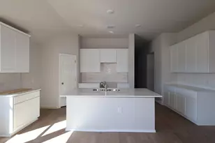 9221 Furman Dr, Austin, TX 78747 - Photo 2