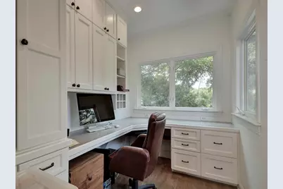 5018 Shoal Creek Boulevard, Austin, TX 78756 - Photo 22