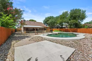 2606 Deer Stand Loop, San Marcos, TX 78666 - Photo 40