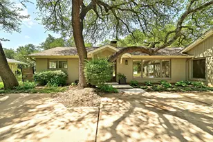 8608 Crest Ridge Cir, Austin, TX 78750 - Photo 2