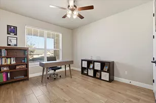 304 Morning Ridge Ct, Georgetown, TX 78628 - Photo 8