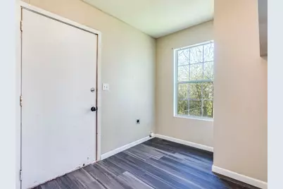 721 E Pine Street, Seguin, TX 78155 - Photo 22