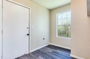 721 E Pine St, Seguin, TX 78155 - Photo 22